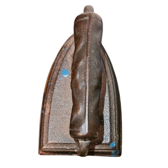 Vintage Cast Iron Clothes Iron With Decorative Handle 7bls 6.5x5inches Door Stop - Picture 9 of 10
